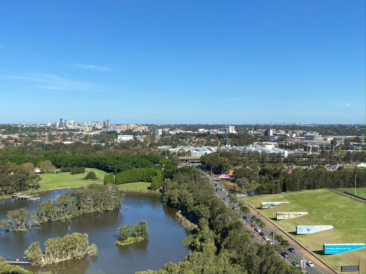 Parkside & City View In Sydney Olympic Park Eksteriør bilde