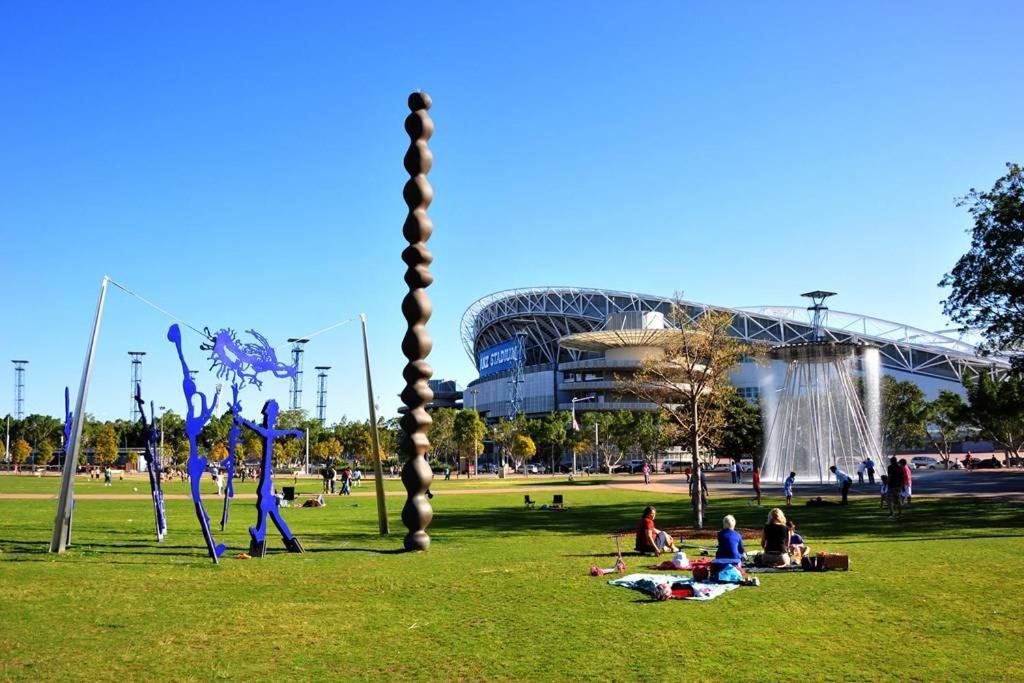 Parkside & City View In Sydney Olympic Park Eksteriør bilde